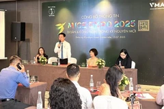 Nguyen Duc Anh, Chairman of the Vietnam MICE Tourism Club, speaks at the briefing. (Photo: VNA)
