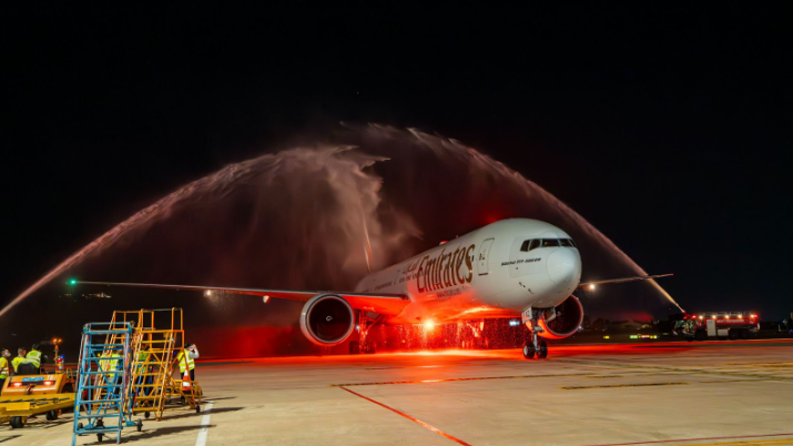 Emirates’ first flight to Da Nang was greeted with a ceremonial water cannon salute.